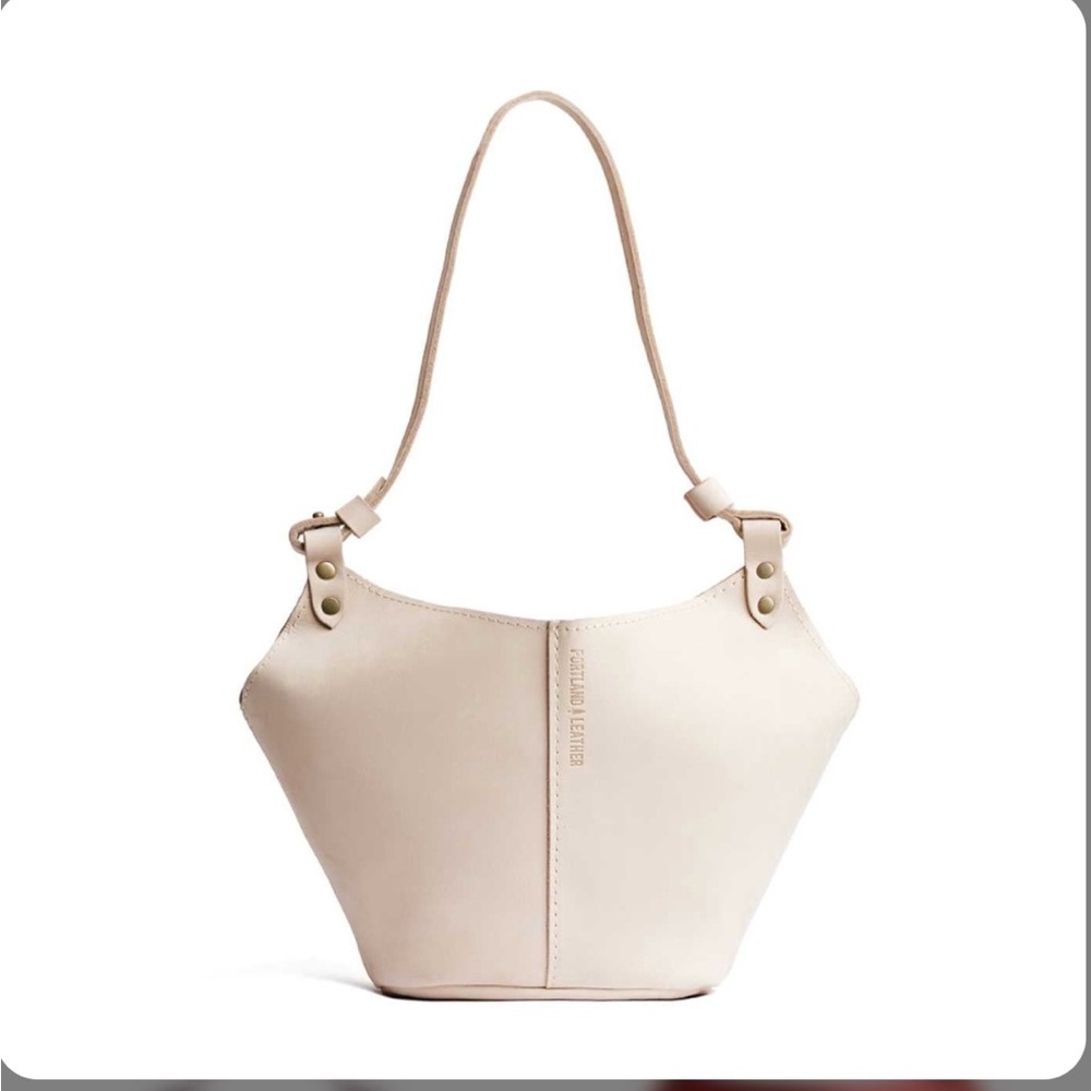 New Portland Leather Goods Kangaroo bag, small. Dragon Bone, matches everything